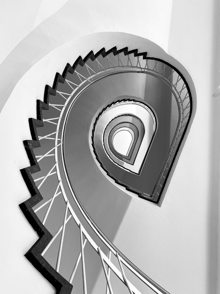 Лестница в виде сердца