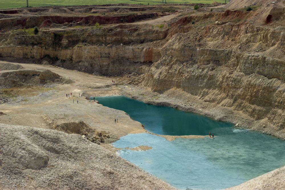 карьер обмелел