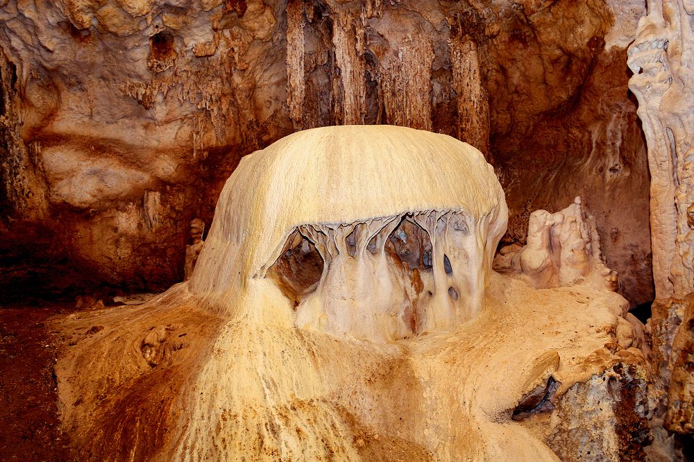 Каменный фонтан.