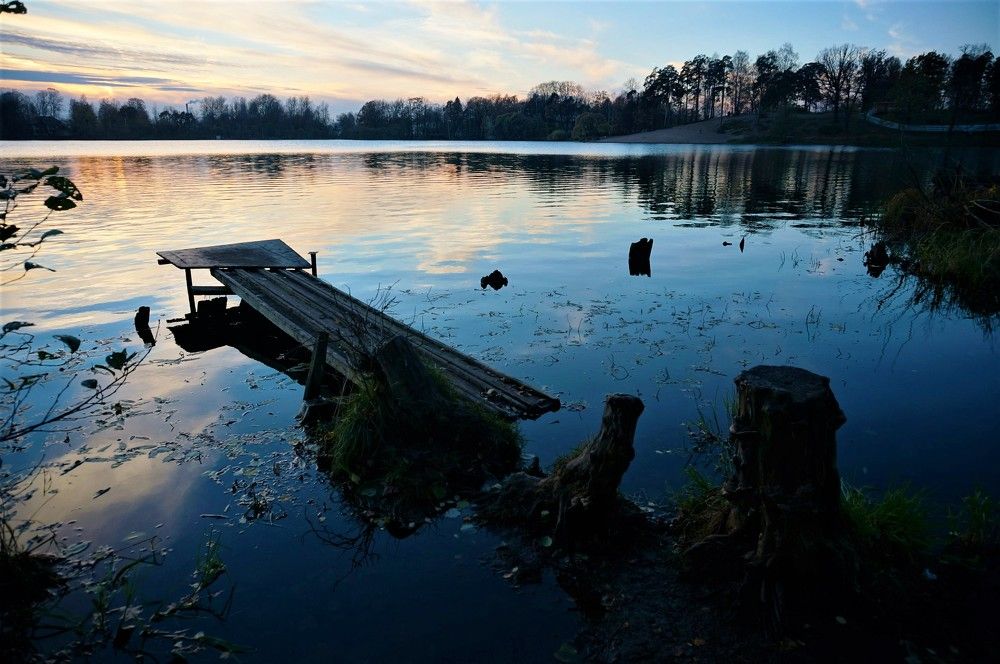 The sky was breathing in autumn