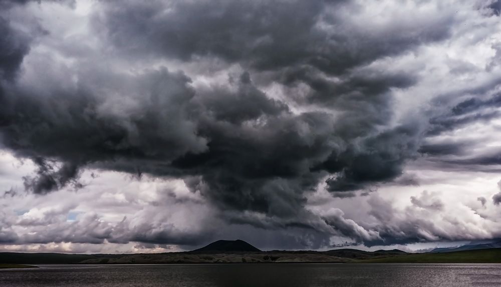 Грядёт буря