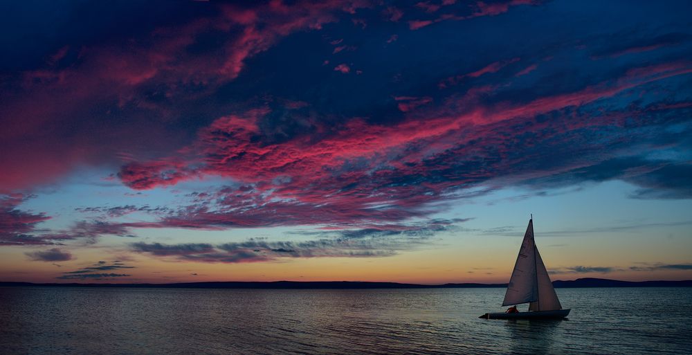 Тревожный закат на Белё