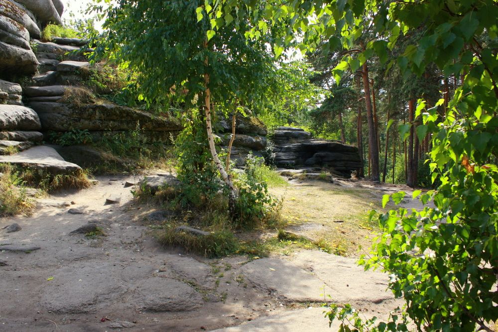 Каменные Палатки,парк в черте города Екатеринбурга.