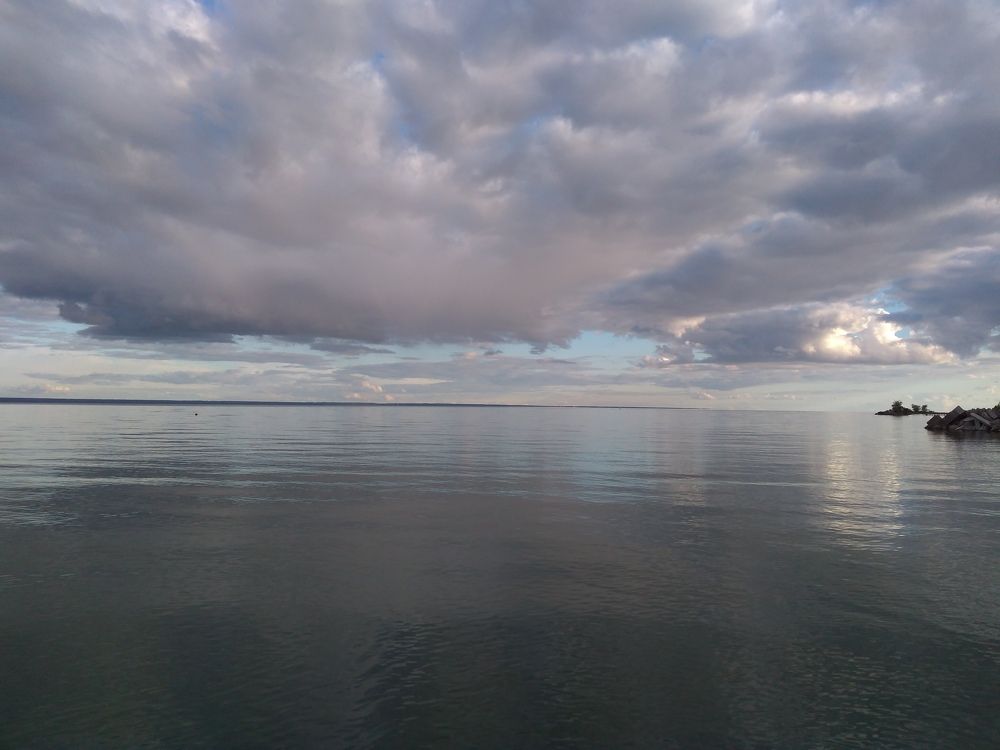 Облака над водой!