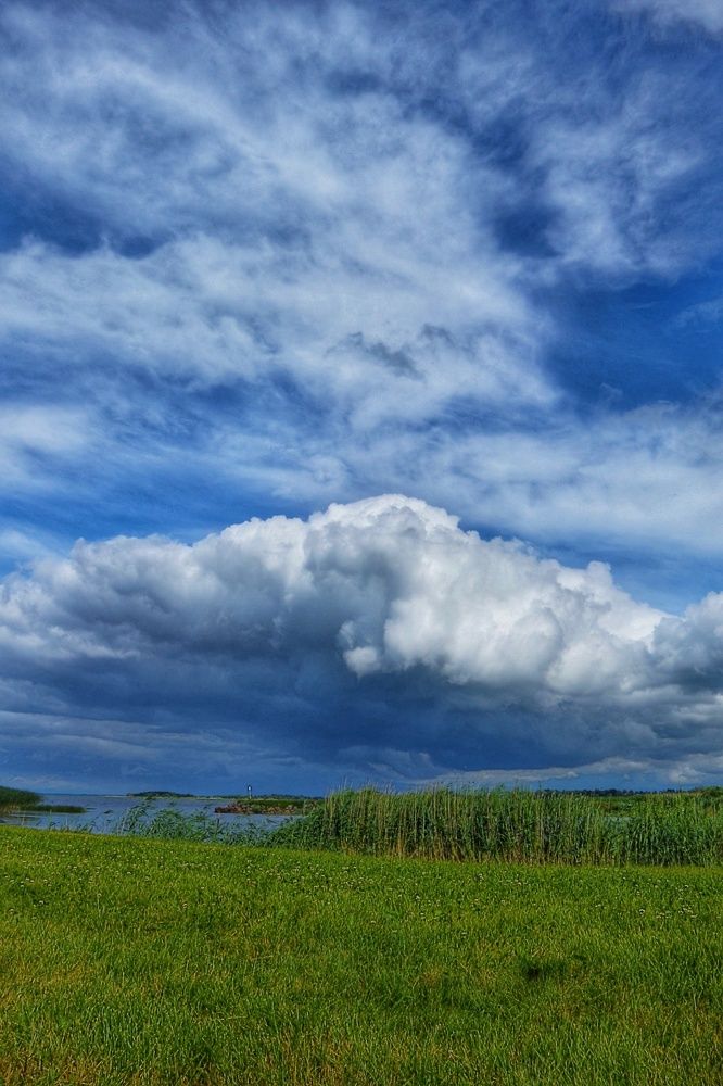 Облако -" летающая тарелка"