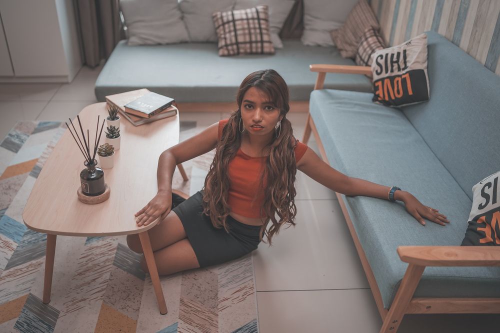 Glam it with simplicity