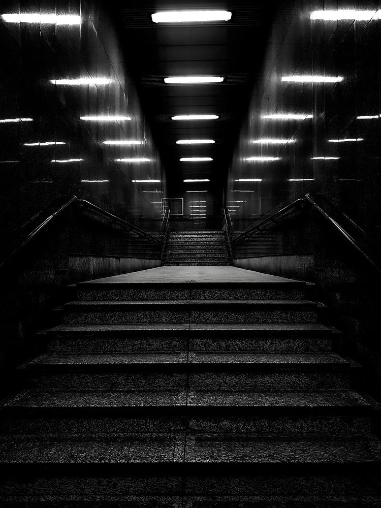 Photograph by Koroshmahdi Azarakhsh