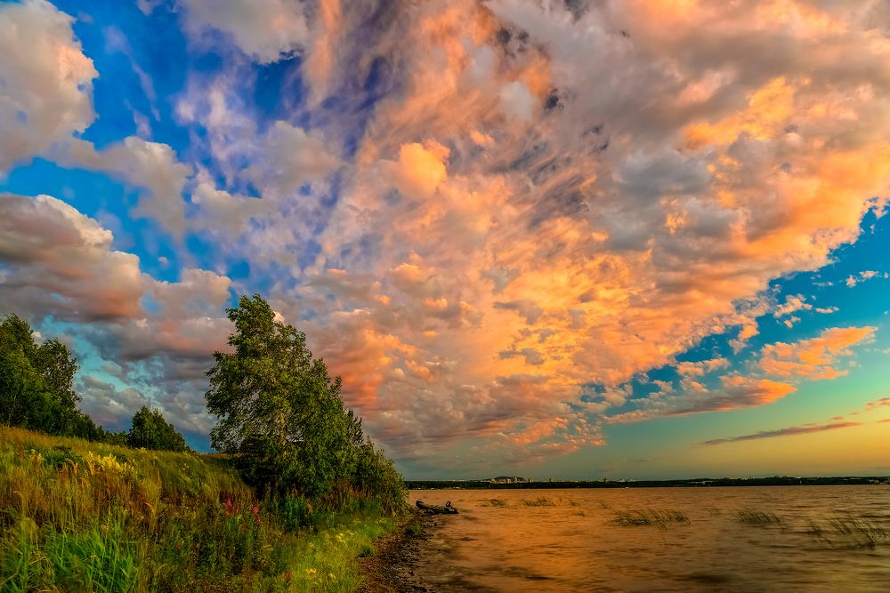 -Сказочный закат над Синарой...