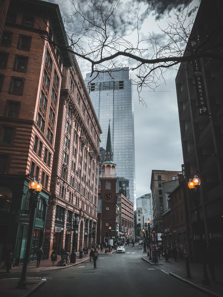 Photograph by Roman Yakimets