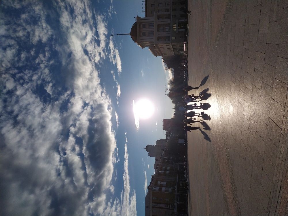 так начинается закат)