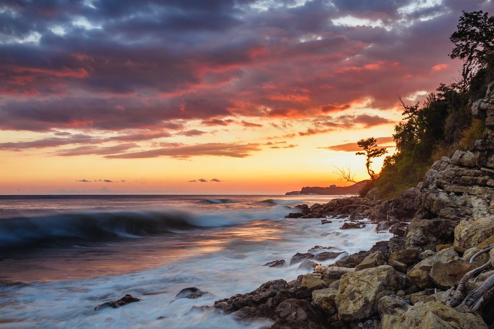 Провожая день.