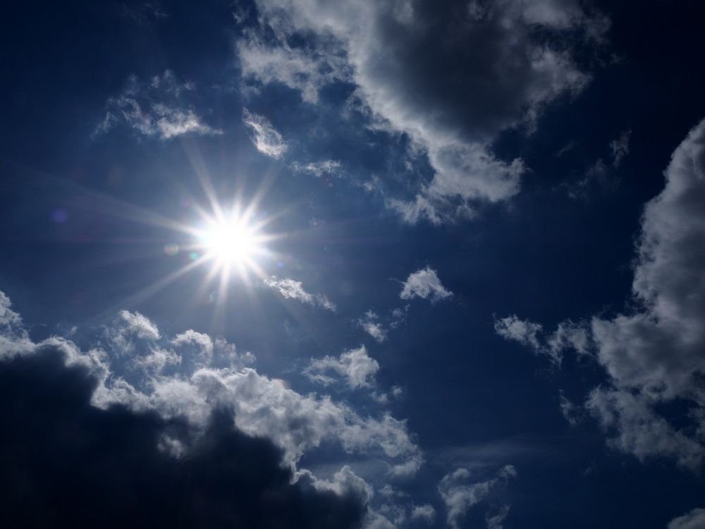 The Sun between the Clouds