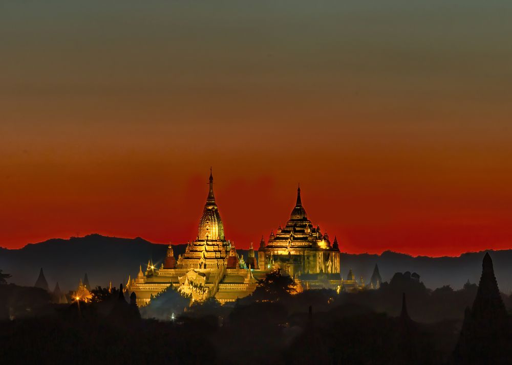 Фотография автора Pyii Zone Aung