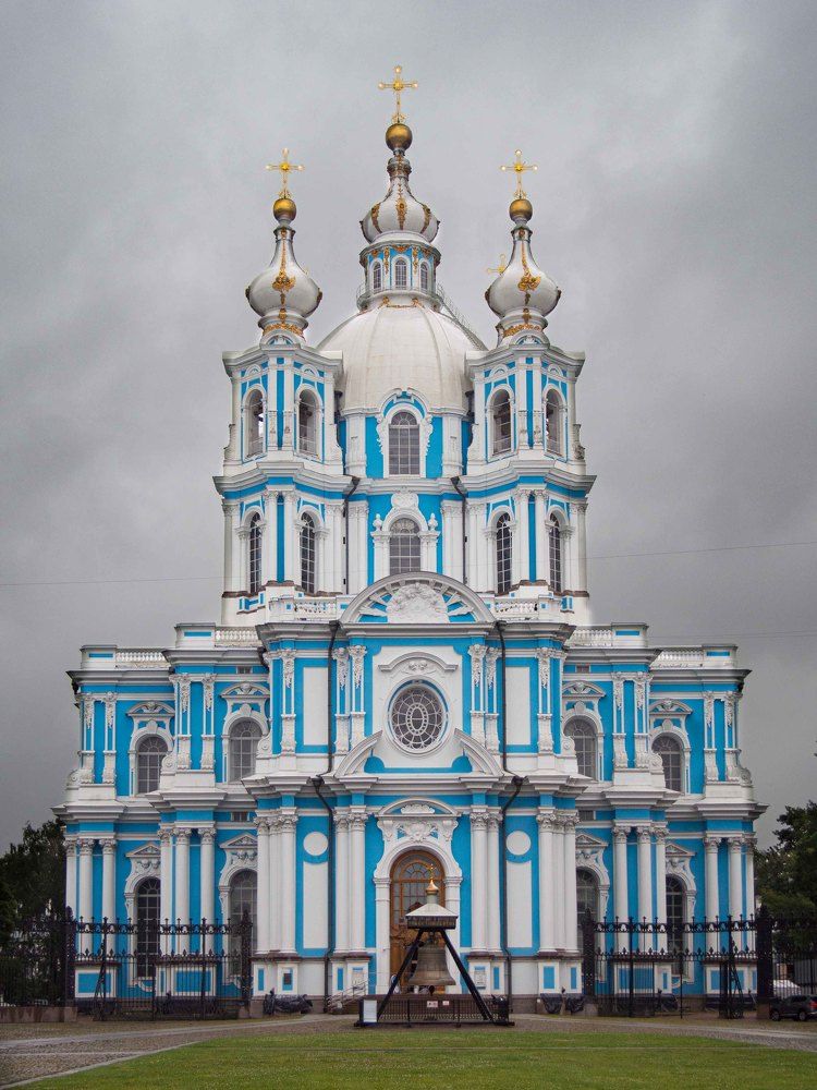 Смольный собор