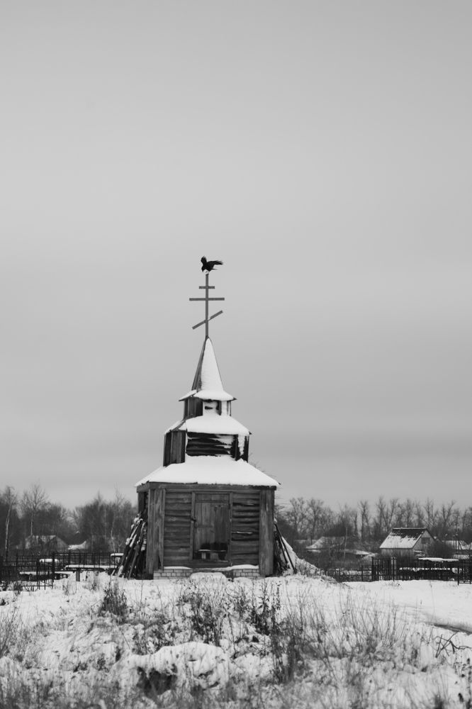 Храм на погосте