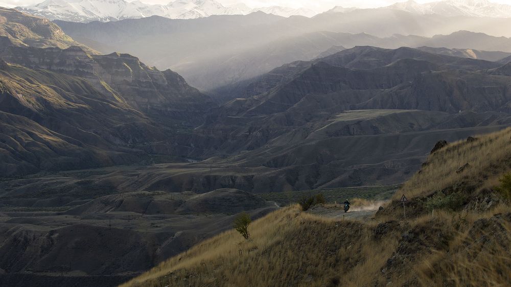 throygh the mountains