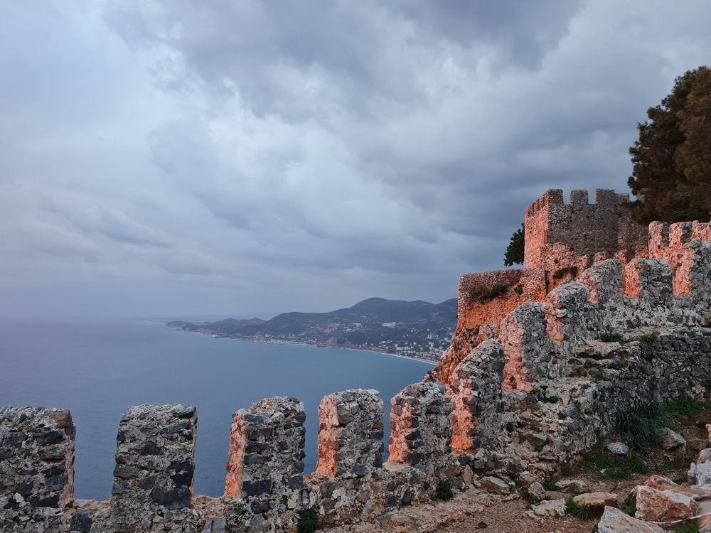 Как сотни лет назад...