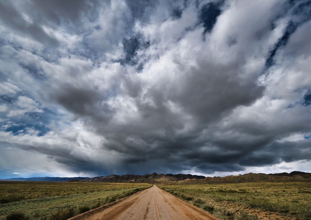 Дорога на грозовой перевал.