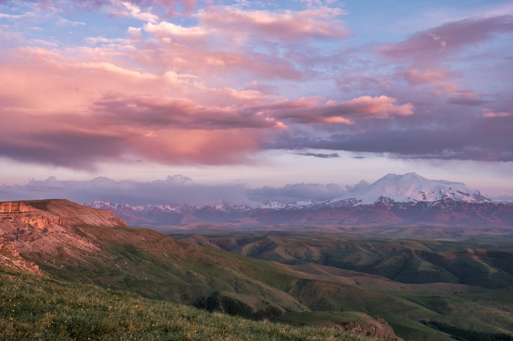 Эльбрус на закате...
