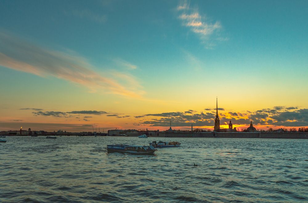 Закат над Невой