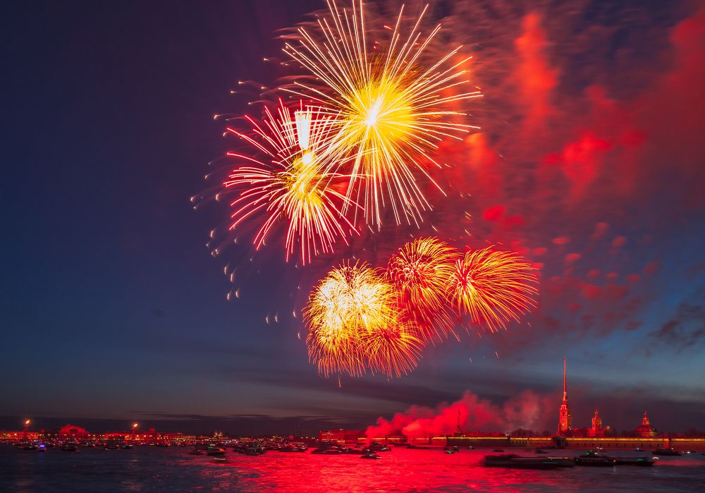 Салют Победы над Невой
