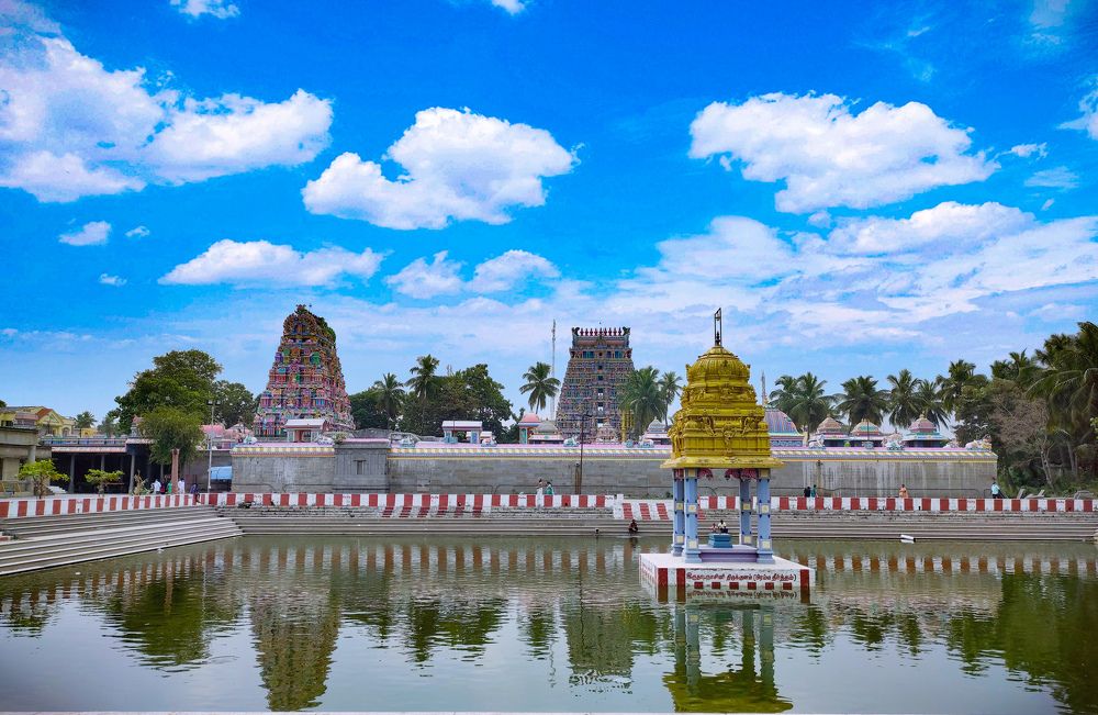 Sri Kokilambigai Vudanurai Sri Thirukameswarar Temple