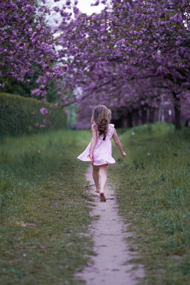 Летящей походкой..