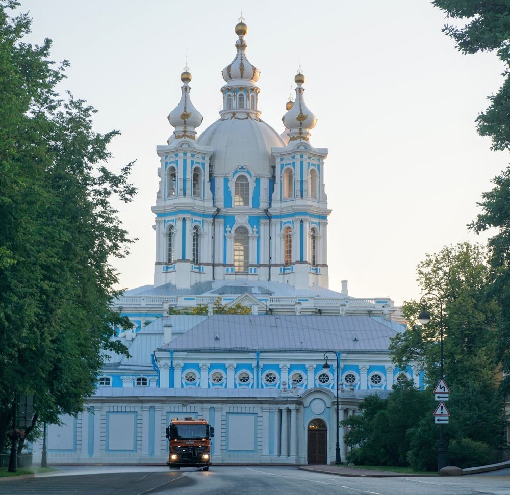 Смольный собор