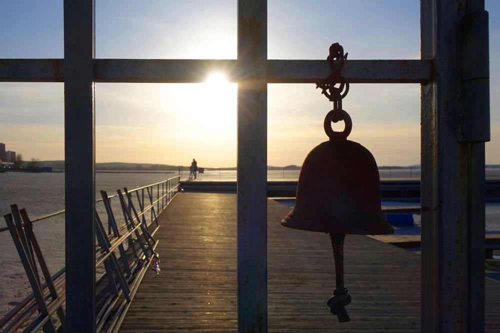 ВЕЧЕРНИЙ ЗВОН…