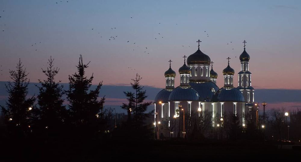 Photograph by Alex Melnikau