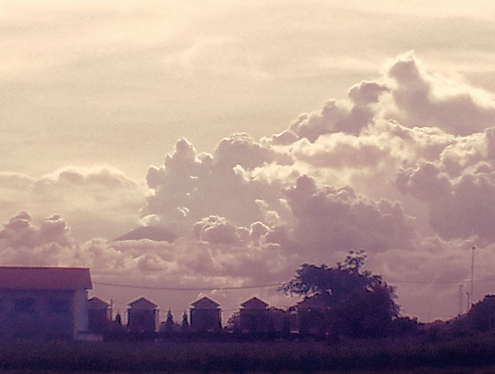 Photograph by Gevlaco blacko