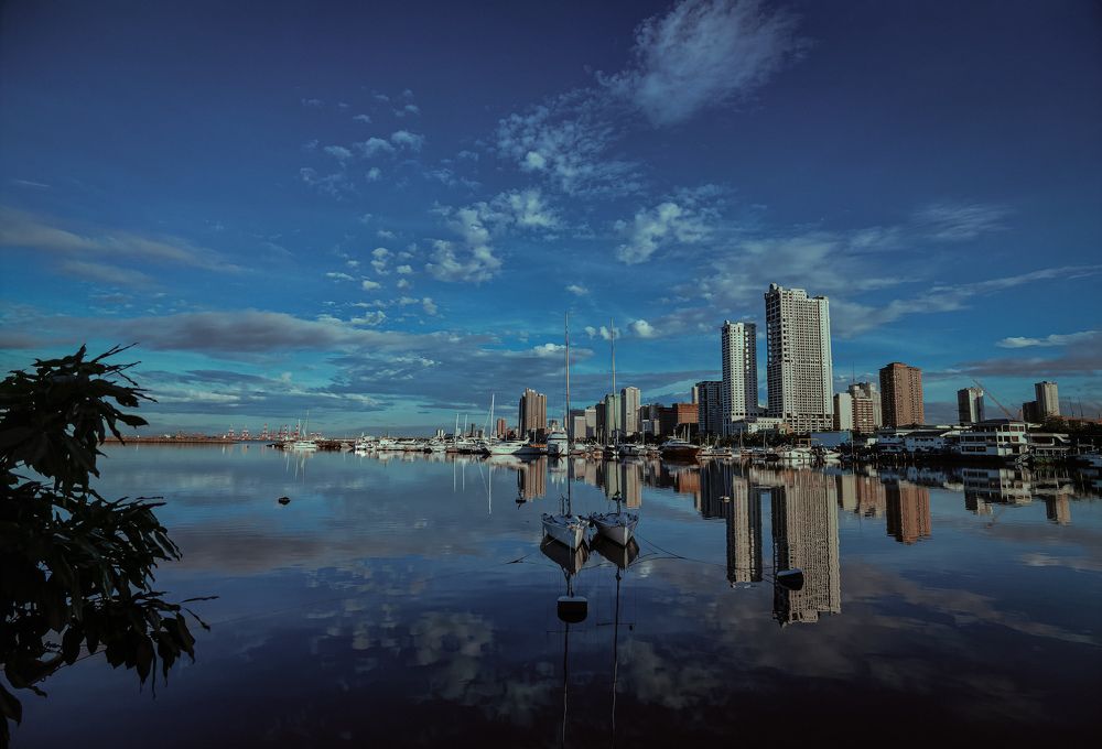 Morning at Baywalk