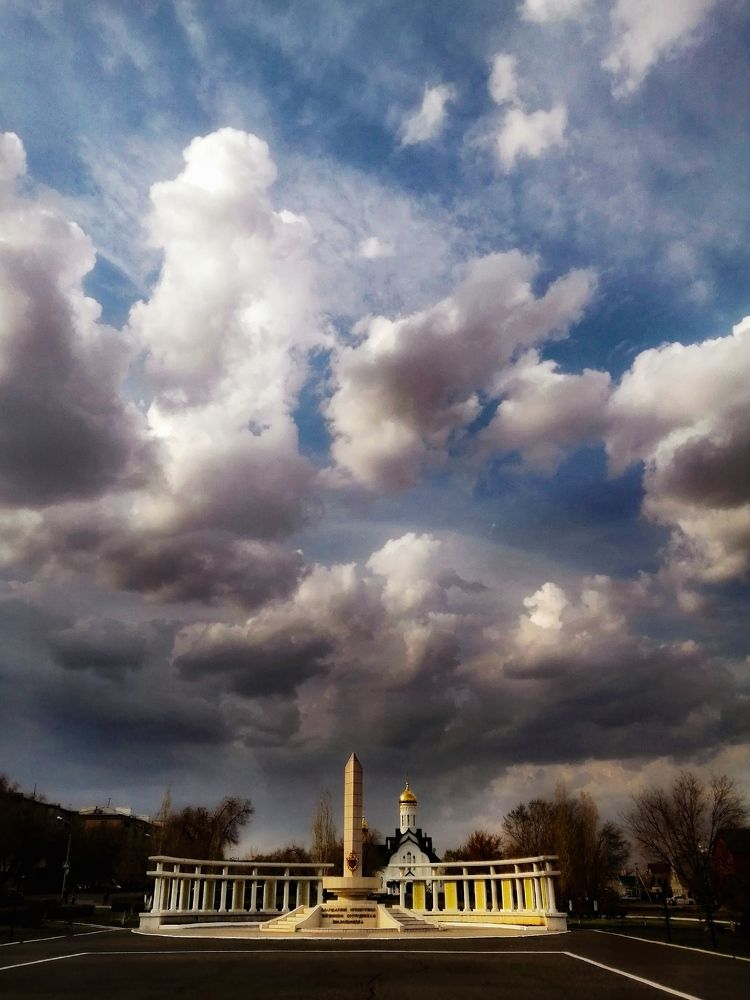 Сквозь облака