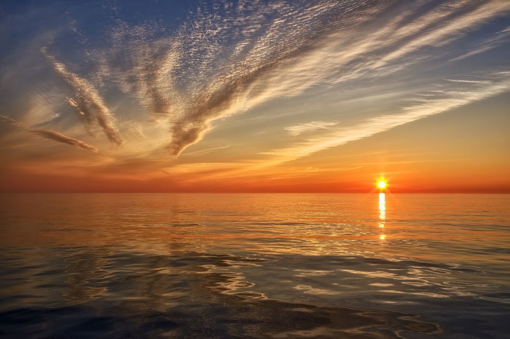 узоры в небе и на воде