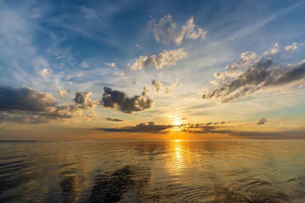 Облака на Чудском озеро