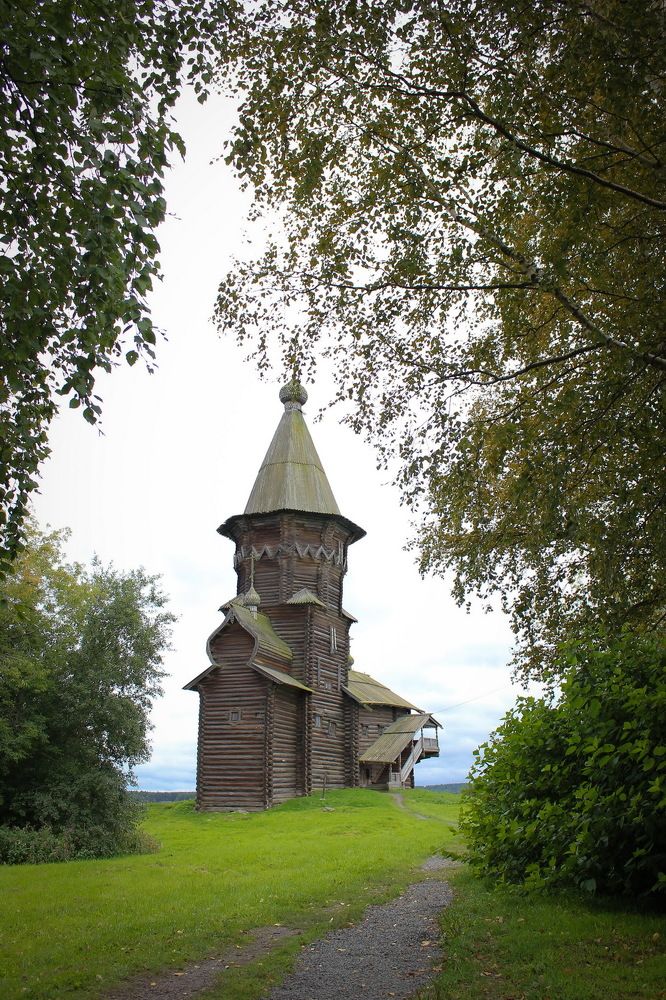 Храм Успе́ния Пресвято́й Богоро́дицы, Карелия.