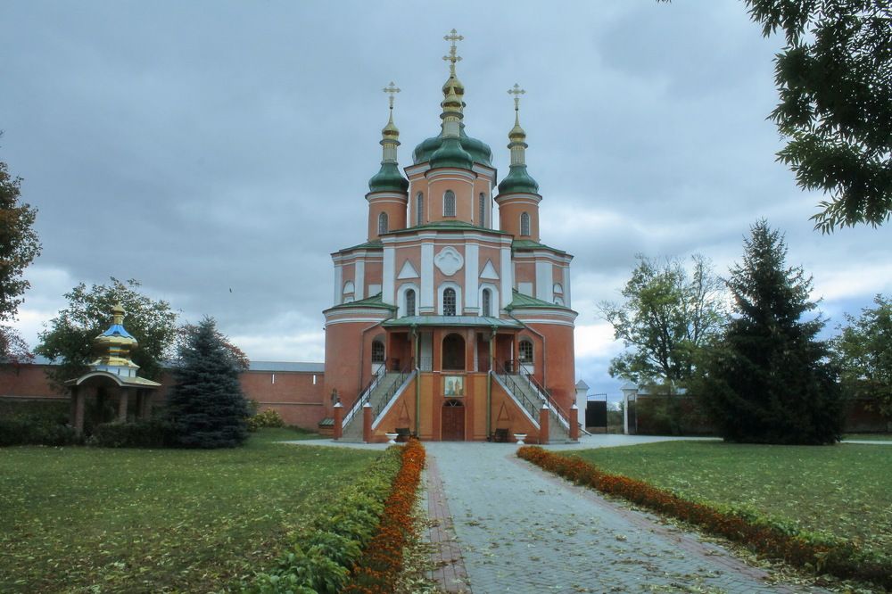 Петропавлівська церква