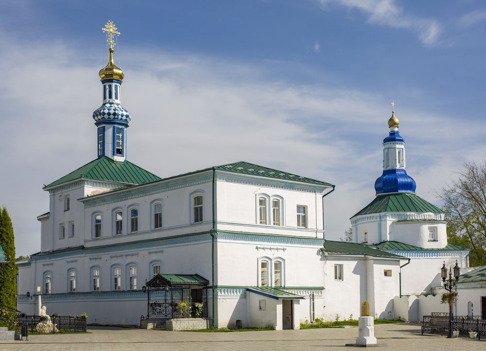 Храм преподобных отцов в Синае избинных