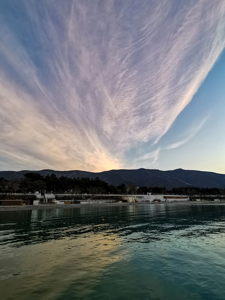 Геленжик, в ожидании солнца.