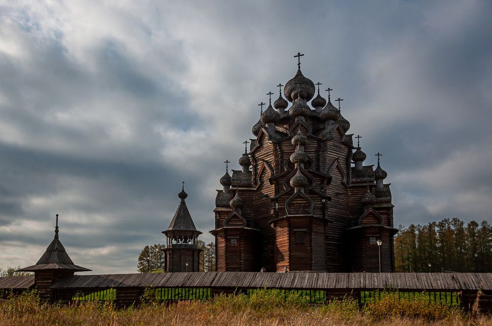 Санкт-Петербург.Церковь Покрова Пресвятой Богородицы в усадьбе Богословка