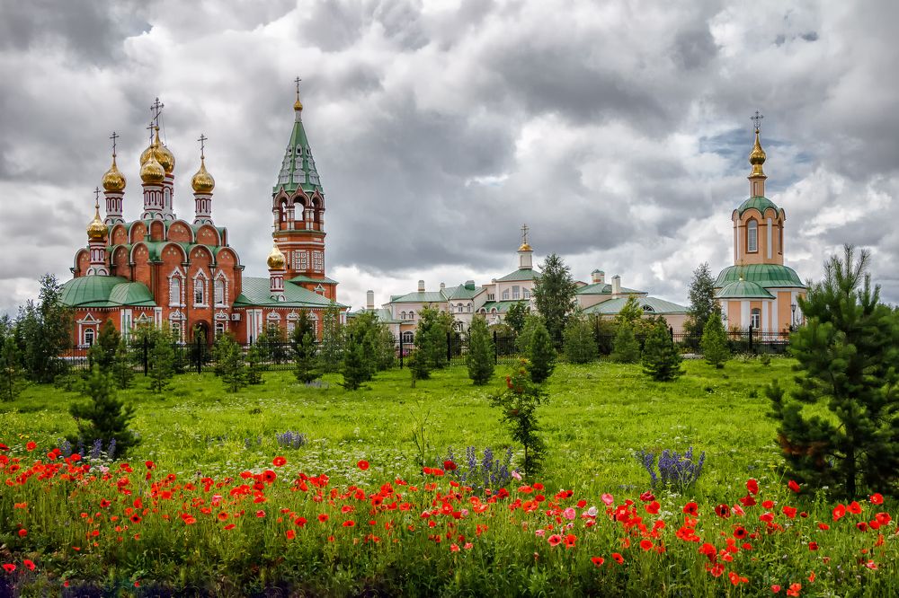Храм в честь иконы Божией Матери Скоропослушница.