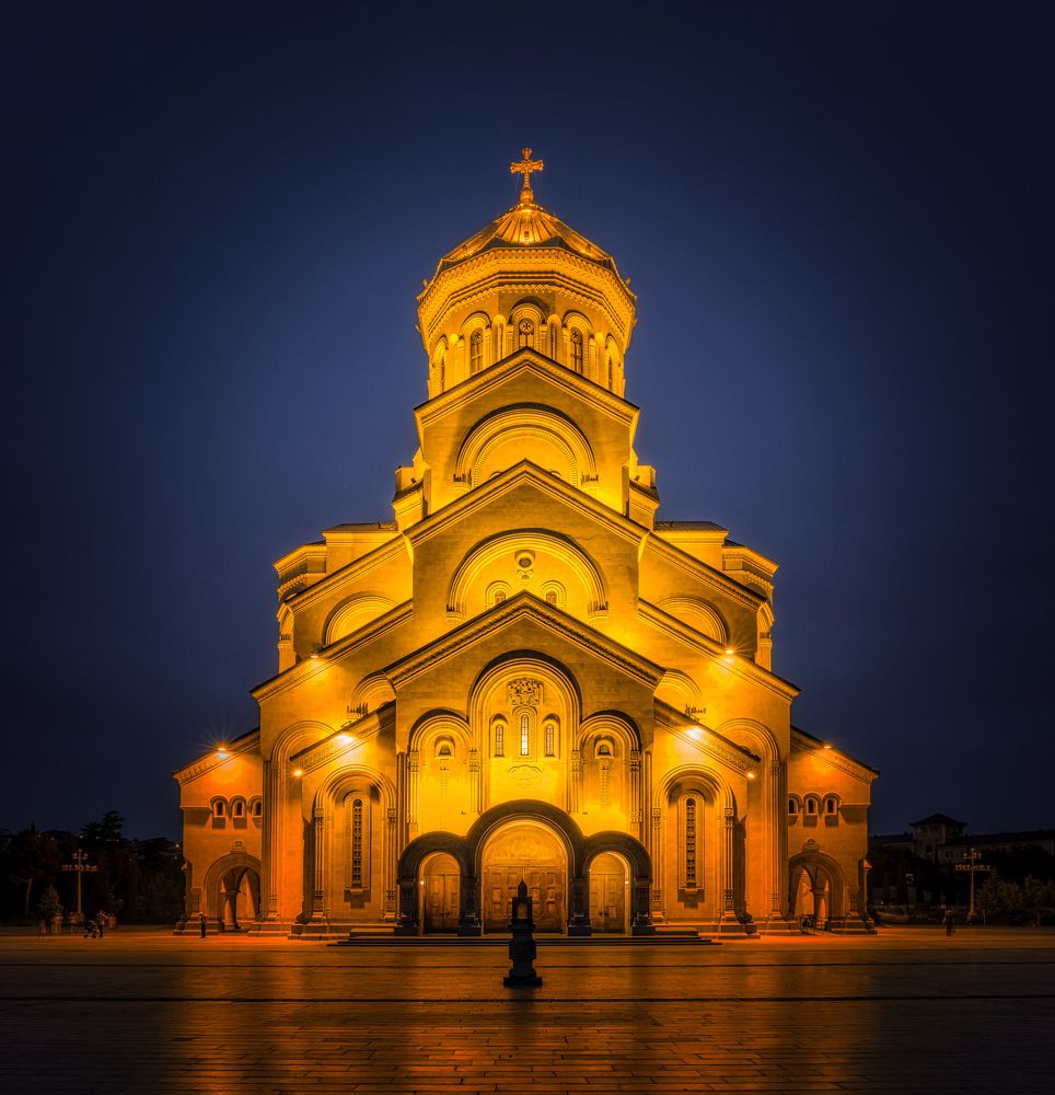 Цминда Самеба (Тбилиси)