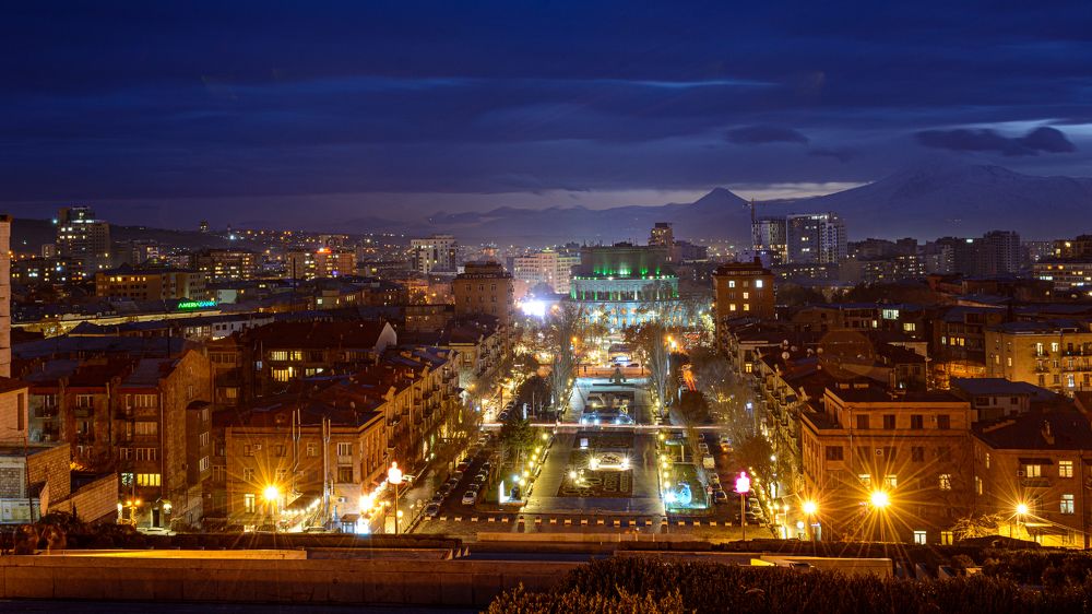 Огни Еревана