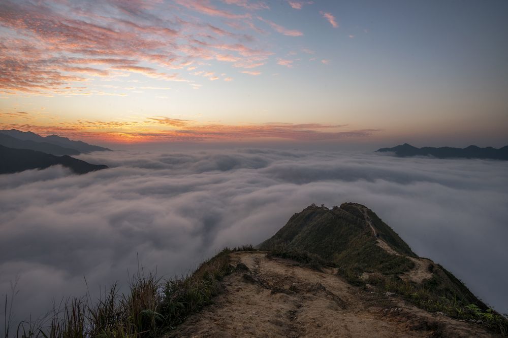 Photograph by Hoàng Hiếu