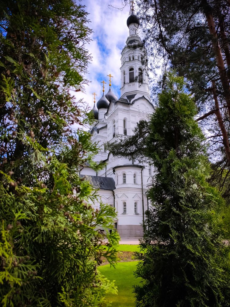 Це́рковь Каза́нской ико́ны Бо́жией Ма́тери