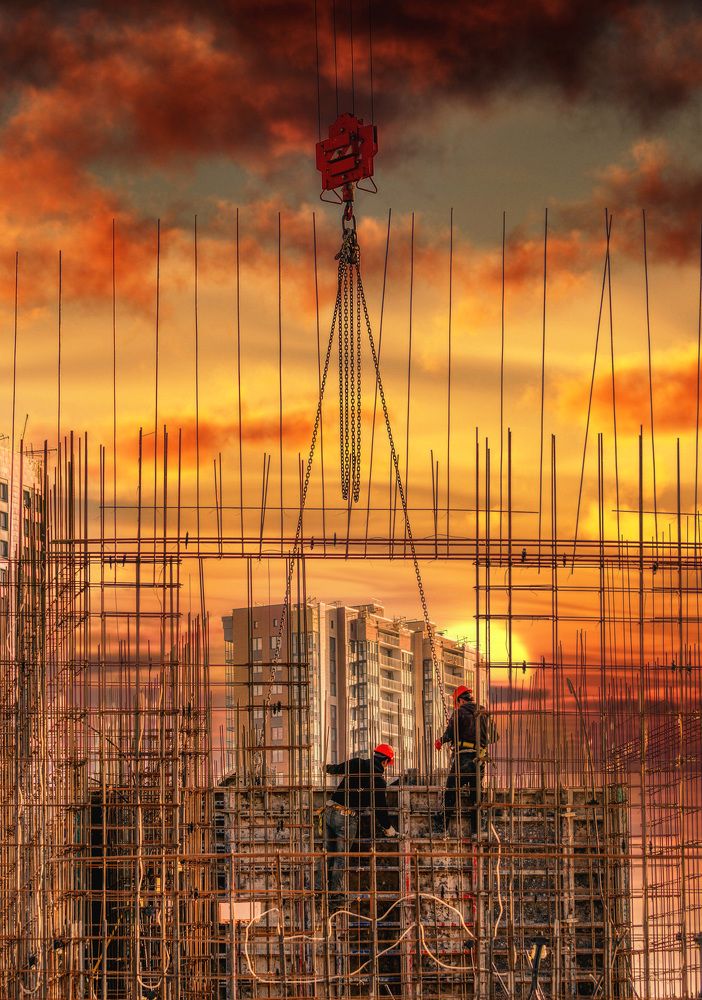 Не кочегары мы, не плотники.