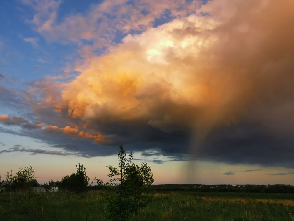 Золотые тучи.