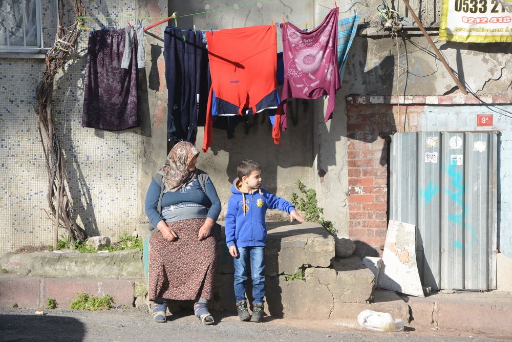 grandmother and grandchild