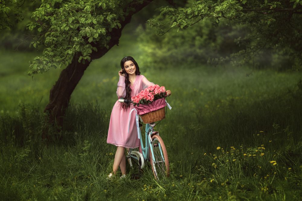 Юная цветочница