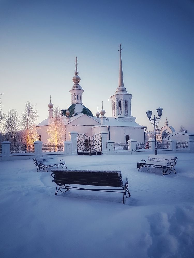 Храм Рождества Пресвятой Богородицы п.Березово